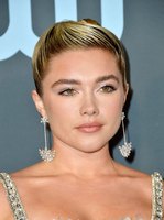 Florence Pugh Longsleeve T-shirt #3932886