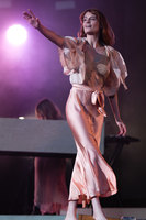 Florence Welch Longsleeve T-shirt #3300465