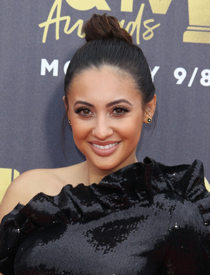 Francia Raisa stickers 3319461