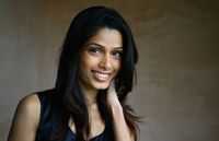 Freida Pinto tote bag #G315744