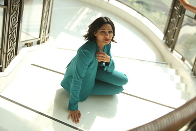 Freida Pinto posters