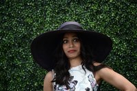 Freida Pinto tote bag #G1444083