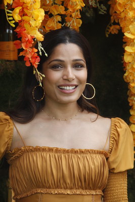 Freida Pinto posters