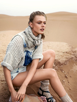 Frida Gustavsson Longsleeve T-shirt #2479585