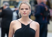 Gabriella Wilde Longsleeve T-shirt #3847001
