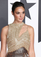 Gal Gadot Longsleeve T-shirt #2911823