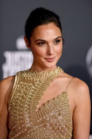 Gal Gadot Longsleeve T-shirt #2911843