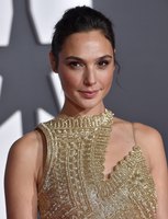 Gal Gadot Longsleeve T-shirt #2911861