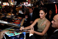 Gal Gadot Longsleeve T-shirt #2911863
