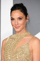 Gal Gadot Longsleeve T-shirt #2911890