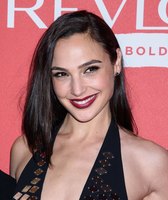 Gal Gadot Longsleeve T-shirt #3005735