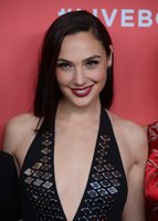 Gal Gadot Sweatshirt #3005736