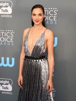Gal Gadot Sweatshirt #3733810