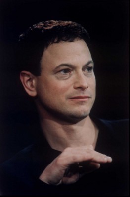 Gary Sinise magic mug #G16095