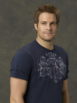 Geoff Stults canvas poster