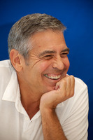 George Clooney Longsleeve T-shirt #2222341