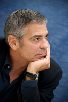 George Clooney Longsleeve T-shirt #2245498