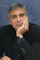 George Clooney Longsleeve T-shirt #2445324