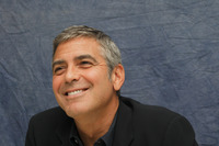 George Clooney Sweatshirt #2445332