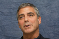 George Clooney Sweatshirt #2445342
