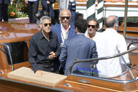 George Clooney Longsleeve T-shirt #3070091