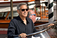 George Clooney Longsleeve T-shirt #3070110