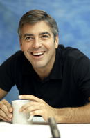 George Clooney Longsleeve T-shirt #3630631