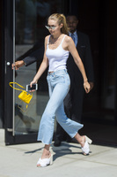 Gigi Hadid mug #G1126945