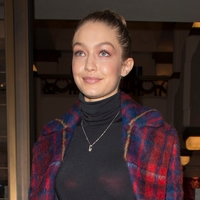 Gigi Hadid mug #G1127084