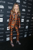 Gigi Hadid Longsleeve T-shirt #2924891