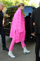 Gigi Hadid Longsleeve T-shirt #2924903