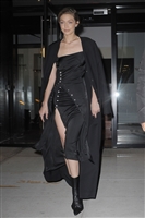 Gigi Hadid Longsleeve T-shirt #3035297