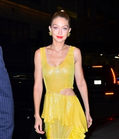 Gigi Hadid mug #G1277421