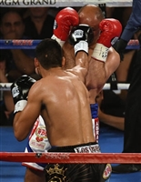 Gilberto Ramirez Sweatshirt #3581011