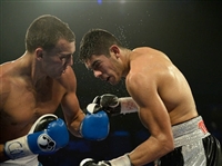 Gilberto Ramirez Sweatshirt #3581042