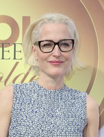 Gillian Anderson Longsleeve T-shirt #3004249