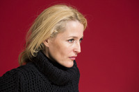 Gillian Anderson Longsleeve T-shirt #3955975