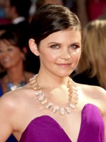 Ginnifer Goodwin Sweatshirt #1517155