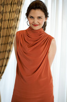 Ginnifer Goodwin Sweatshirt #2249984