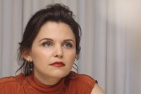 Ginnifer Goodwin Sweatshirt #2267654
