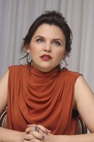 Ginnifer Goodwin Sweatshirt #2267664