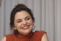 Ginnifer Goodwin Sweatshirt #2267669