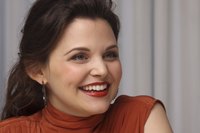 Ginnifer Goodwin Sweatshirt #2267672