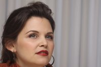 Ginnifer Goodwin Sweatshirt #2267687
