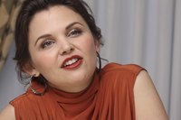 Ginnifer Goodwin Sweatshirt #2267805