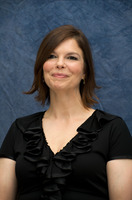 Ginnifer Goodwin Sweatshirt #2422131
