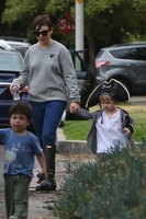 Ginnifer Goodwin Sweatshirt #2819852