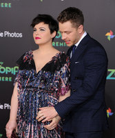 Ginnifer Goodwin Sweatshirt #3209451