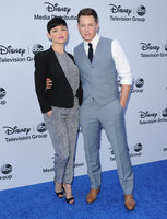 Ginnifer Goodwin hoodie #3209504