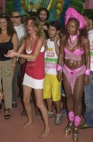 Gisele Bundchen longsleeve t-shirt #1282126